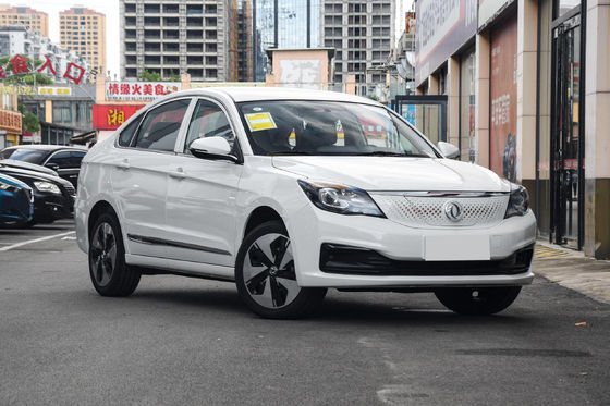 둥 펑 E70 중국 전기 택시 오프라인 탈용 배터리 수명 400KM