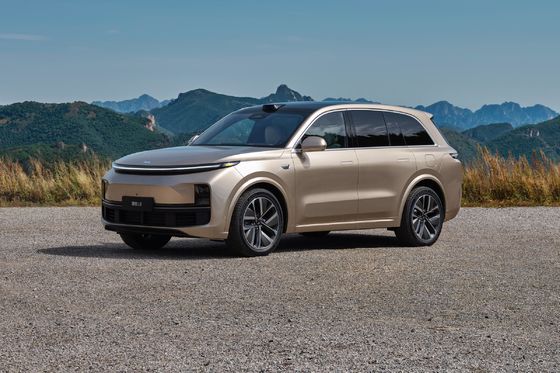 LI XIANG L8 오토 대형 럭셔리 PHEV SUV 6석 순전력 1315km