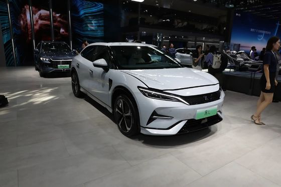 BYD의 신세대 순수 전기 SUV SONG L 550KM-662KM 레인지 인테리어 외관
