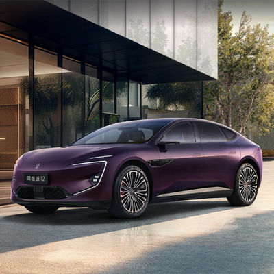 4초 만에 시속 60마일 도달 및 5인승 편안함을 제공하는 BYD 전기 세단, 8시간 충전